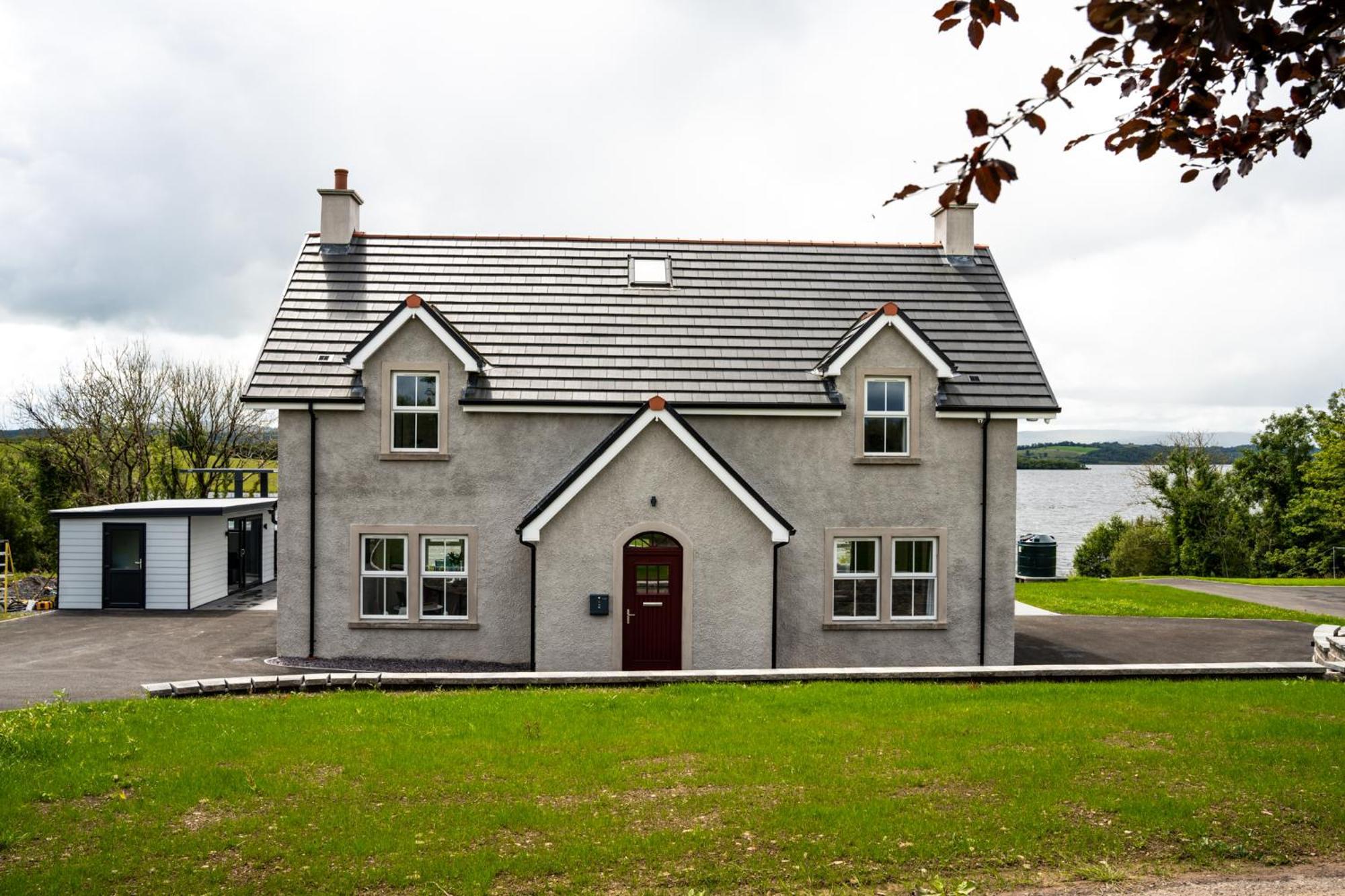 Escape Ordinary At Lily'S Pad Enniskillen Exterior foto